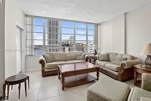 1817 S Ocean Dr #Penthouse 19 Photo 1