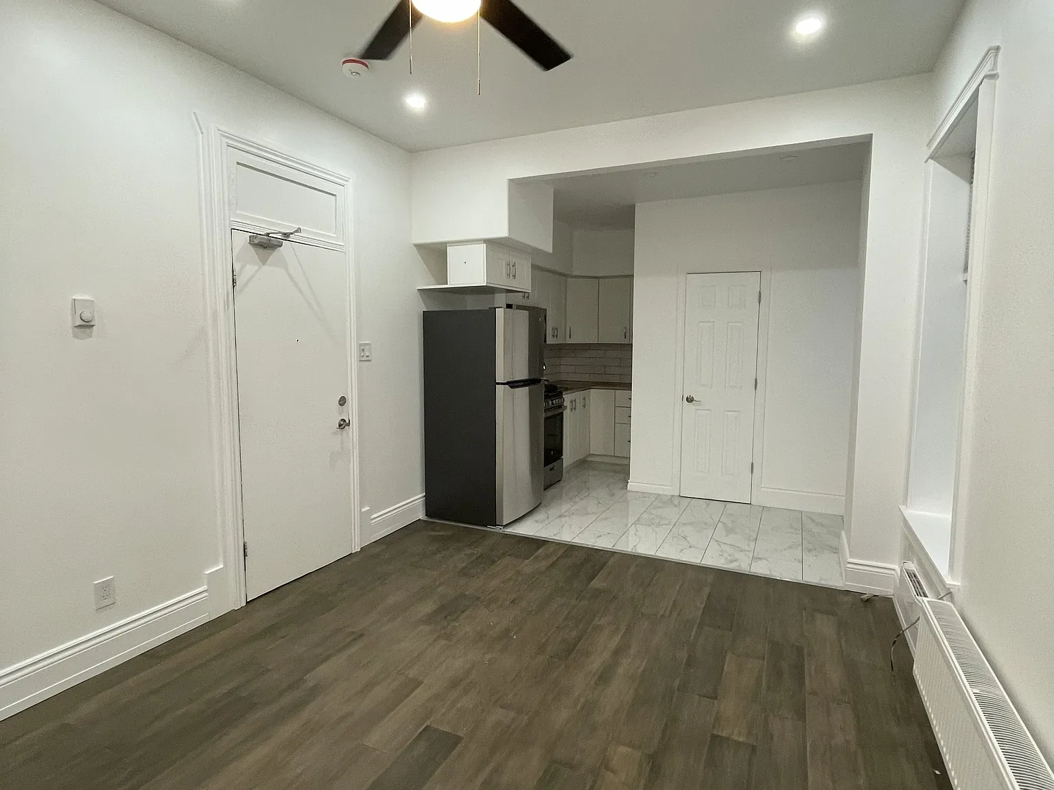 Studio, 300 sqft, $1,350 — Photo 3