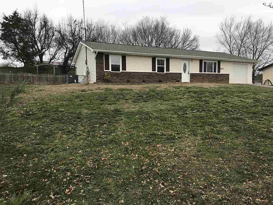 1st image of 1621 Clara Dr