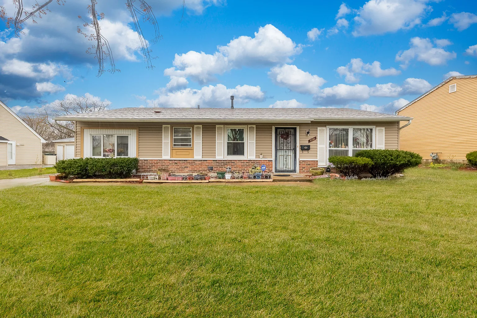 3721 176th Pl photo 1