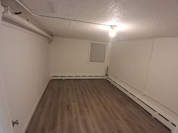 5th image of 1528 S Cushman St #1