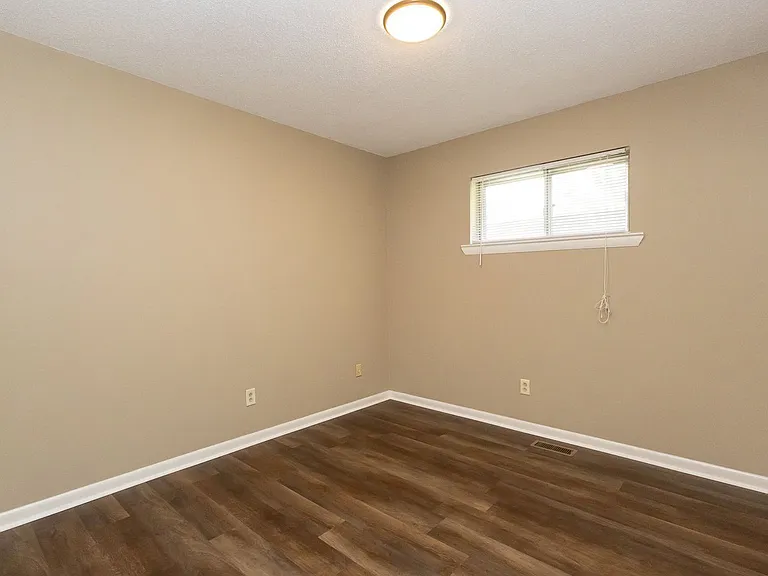 3614 Missionaire Ave — Photo 12