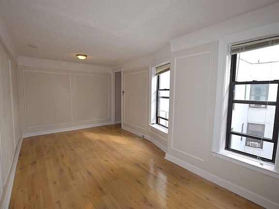 5th image of 2510 31st Ave #6D
