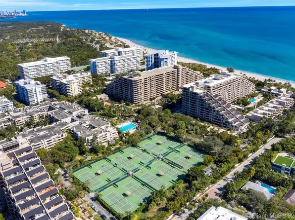 251 Crandon Blvd APT 137, Key Biscayne, FL 33149