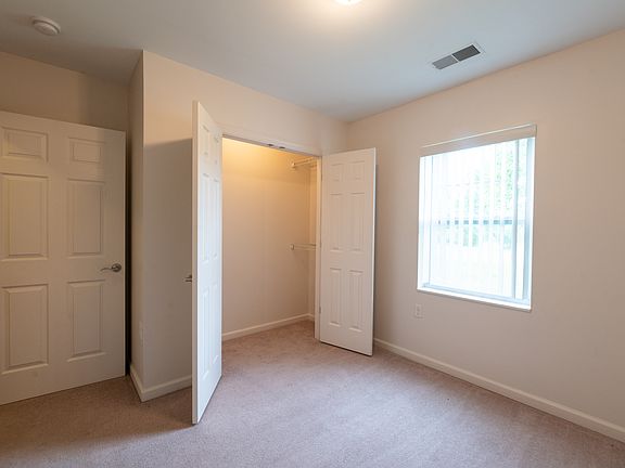 5th image of 4989 Genesee St APT 321