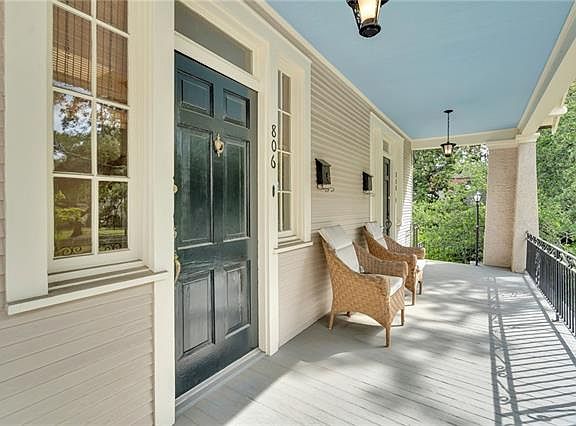 2nd image of 806 S Carrollton Ave