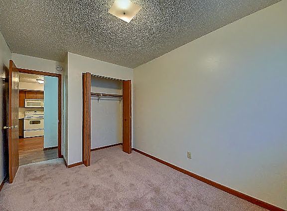 5th image of 34 Lincoln Ave APT 6