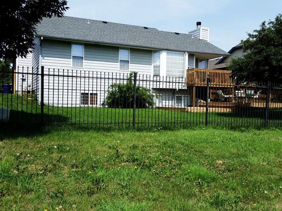 2nd image of 524 S Firefly St