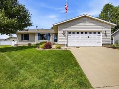 1520 Ranmar Ct, Ely, IA, 52227