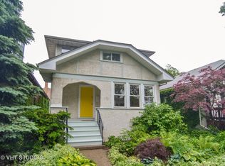 2424 W Coyle Ave, Chicago, IL 60645