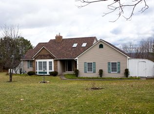 5851 Barber Hill Rd, Geneseo, NY 14454