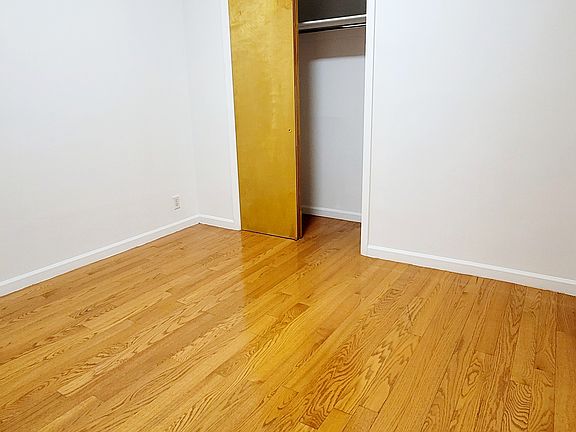 5th image of 338 E 15th St #620
