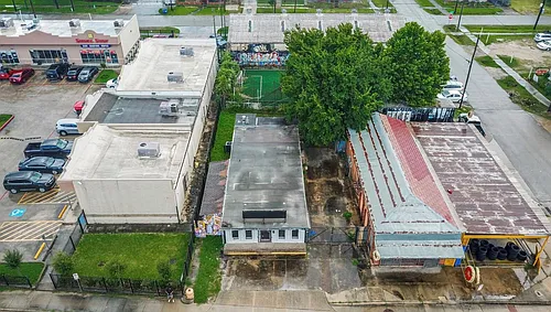 1804 N Main St Photo 1