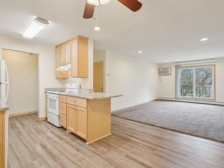 Park Place Apartments in Burnsville — Photo 17