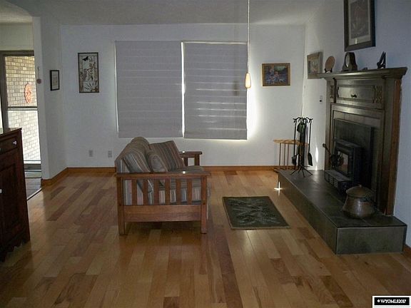 3rd image of 2821 Colima Dr
