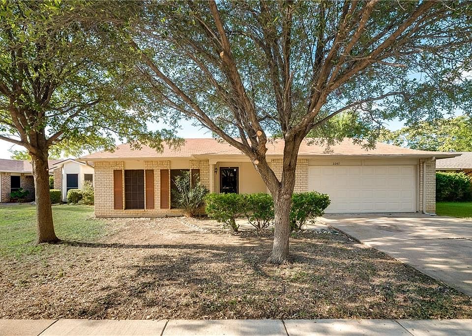 1st image of 2207 Pennington Dr