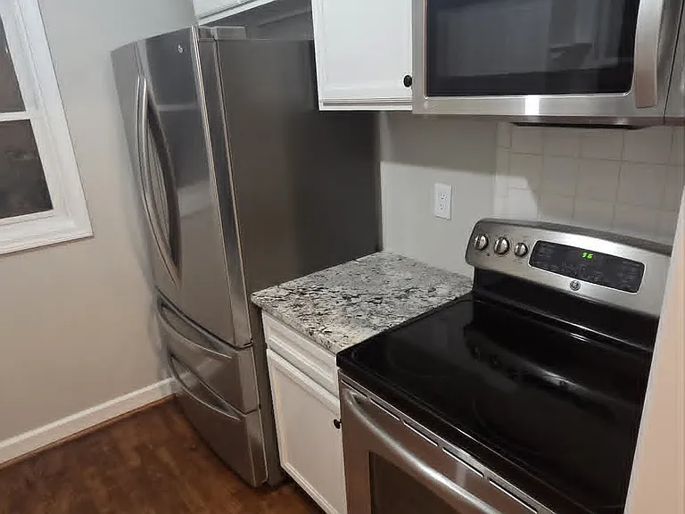 2023 Kentucky St — Photo 6