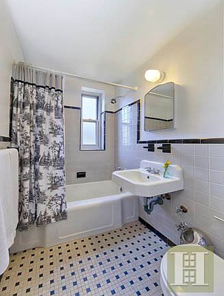 4th image of 550 I Grand St APT H9f