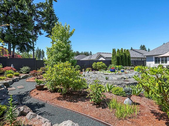 4th image of 981 Prestwick Pl