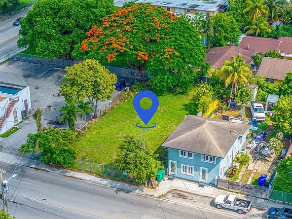 3rd image of 2177 NW 28th St