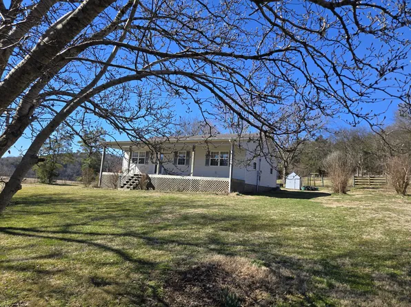 329 Cavender Rd, Woodbury, TN 37190