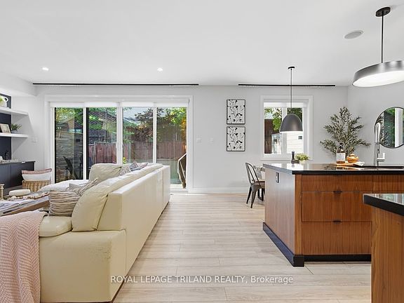 5th image of 433 Hyde Park Rd #4