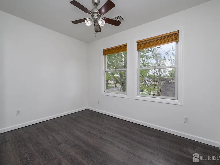438 Belgrade St — Photo 20