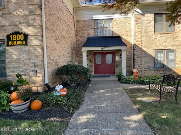 1800 Manor House Dr APT 209, Louisville, KY 40220