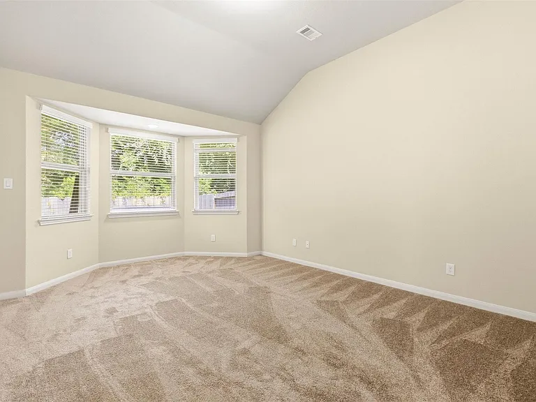 6131 Carpenters Cove Ln — Photo 15