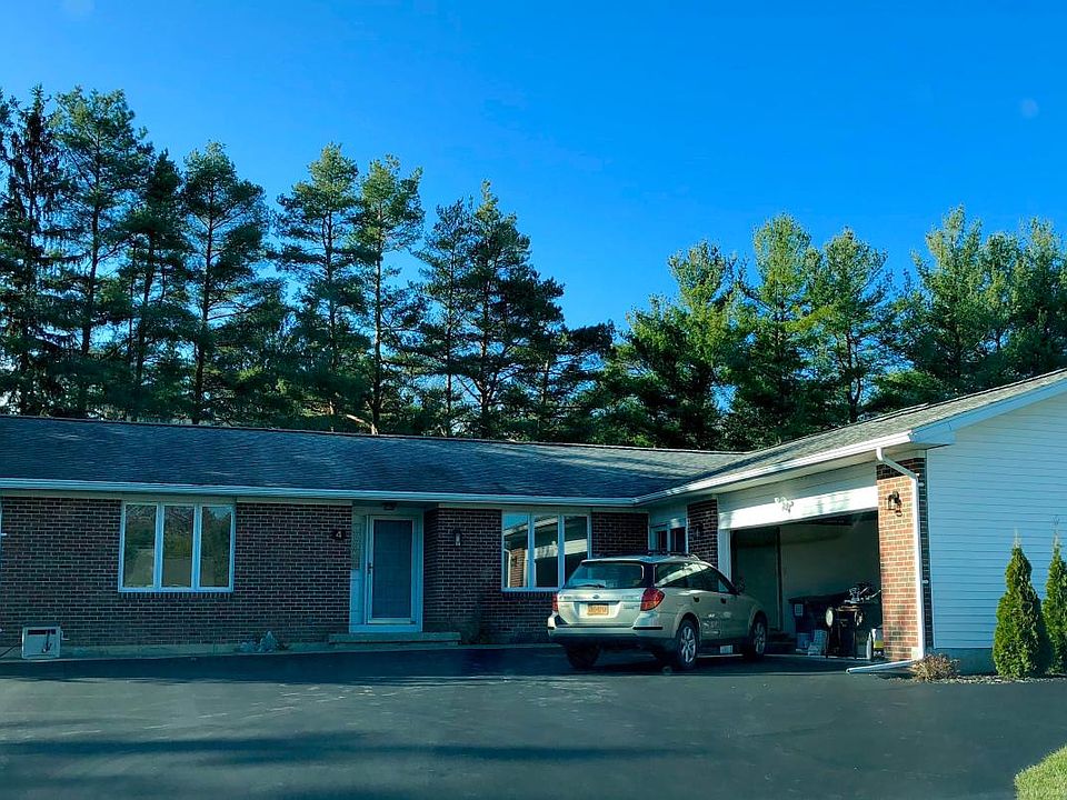 1st image of 4 Pineview Ct #A