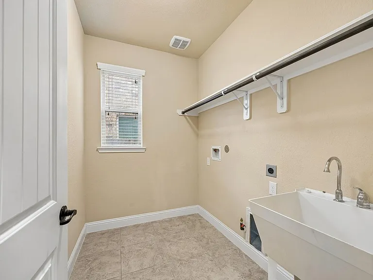 27903 Hunters Rock Ln — Photo 30