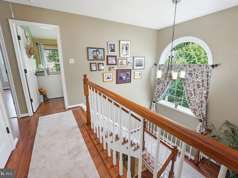 6624 Thurlton Dr — Photo 18
