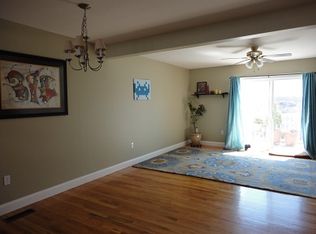 42 Harbor View St, Norwich, CT 06360