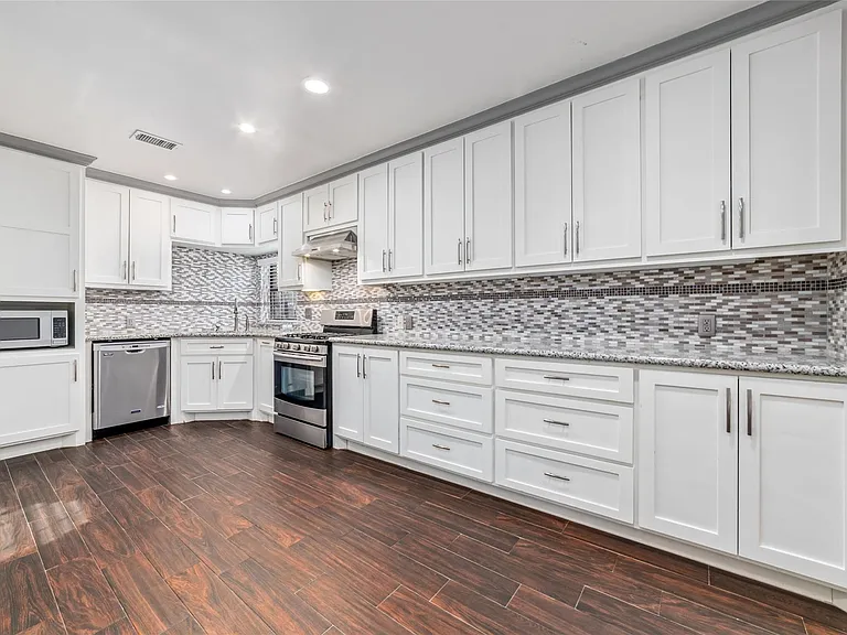 5012 Irvington Blvd — Photo 6