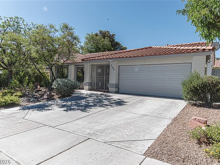 9009 Feather River Ct — Photo 3