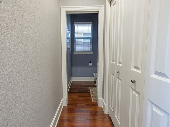 4th image of 17323 SW Montague Way