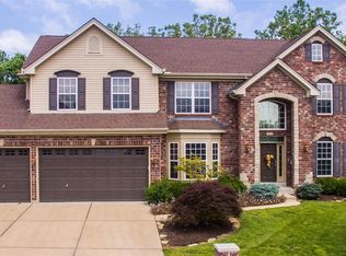 7511 Christopher Ridge Ct, Saint Louis, MO 63129