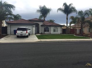 2034 5th Dr, Delano, CA 93215