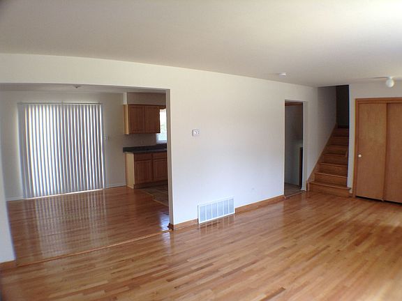 4th image of 738 E 169th St