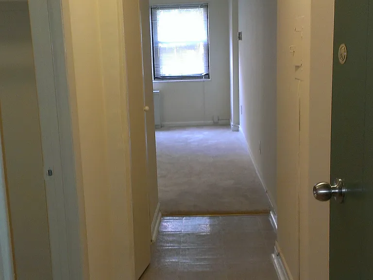 2400 Pennsylvania Avenue Apartments — Photo 37