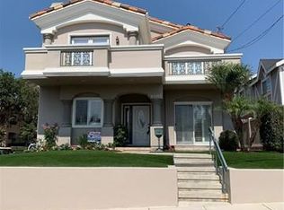 1803 Carnegie Ln, Redondo Beach, CA 90278