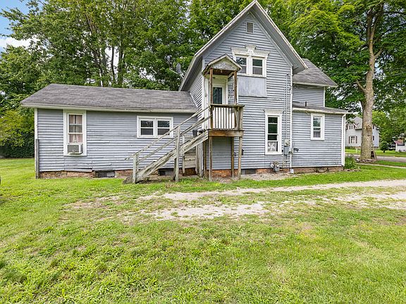 5th image of 130 E Union St