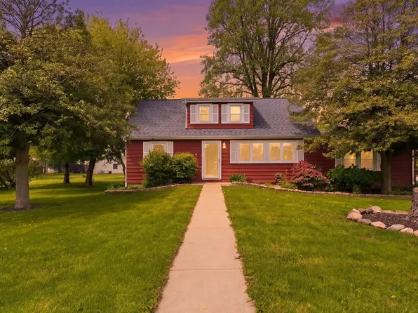 131 N 18th St, Chesterton, IN 46304