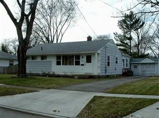 388 West St, Berea, OH