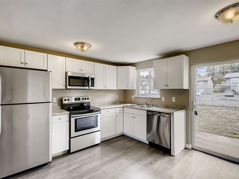 1st image of 1013 76th Street Ct E APT B