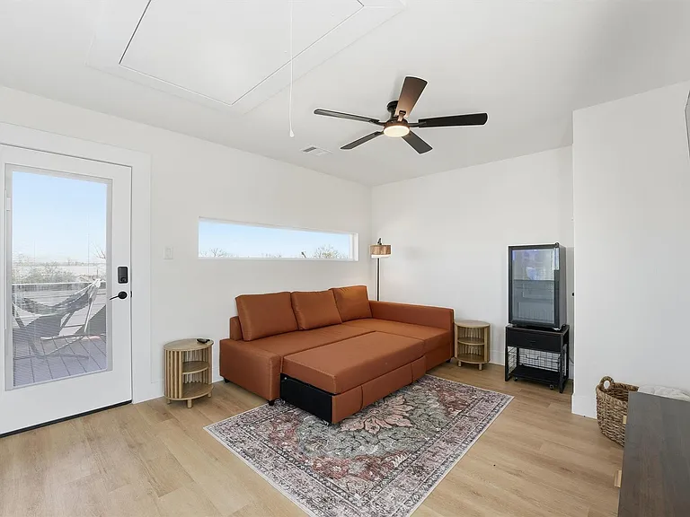 4206 Fox St — Photo 23