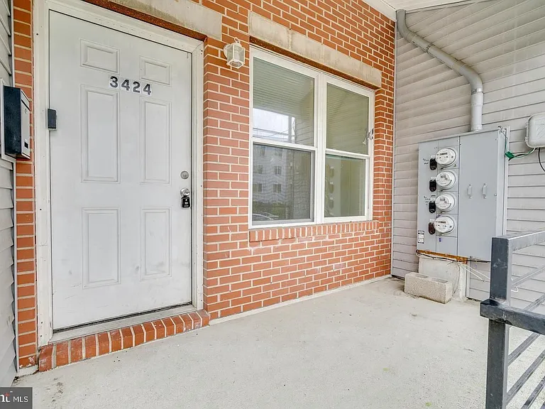 3424 Wallace St #1 — Photo 3