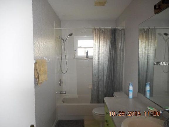 4th image of 2053 Raywood Ave