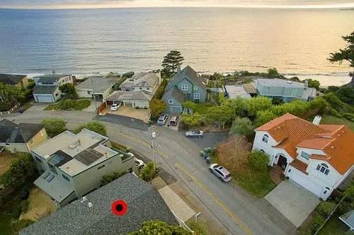 530 Seacliff Dr photo 1