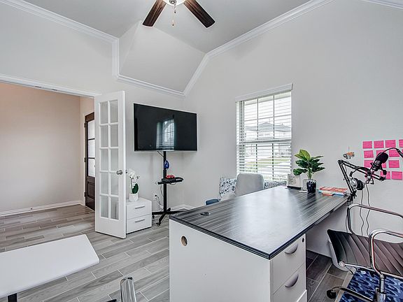 3rd image of 28639 Monarch Cliffs Dr